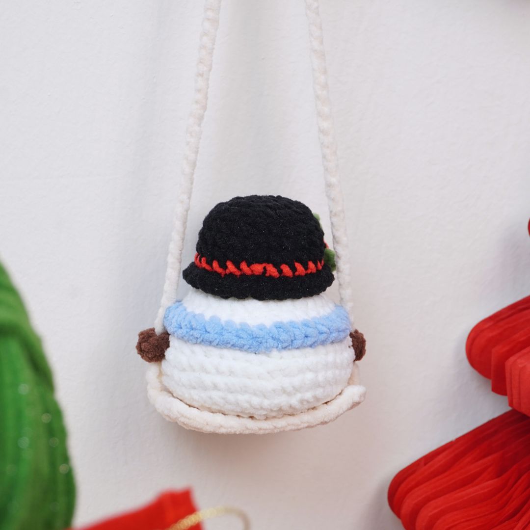 Hanging Snowman Crochet Pattern