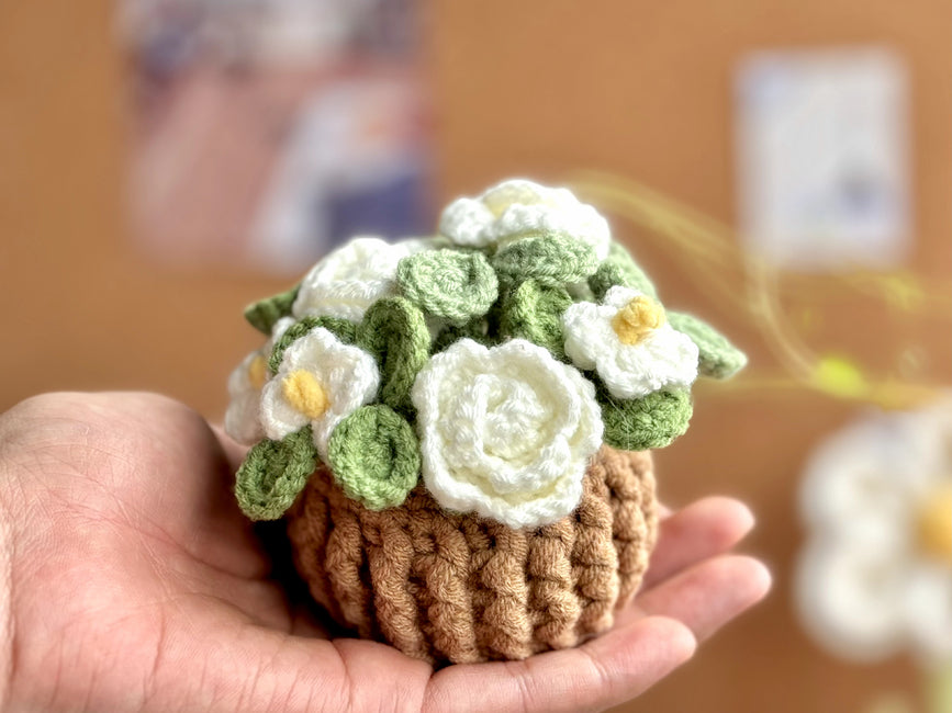 White Rosie Basket Crochet Pattern