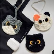 Meow Pouch Crochet Pattern